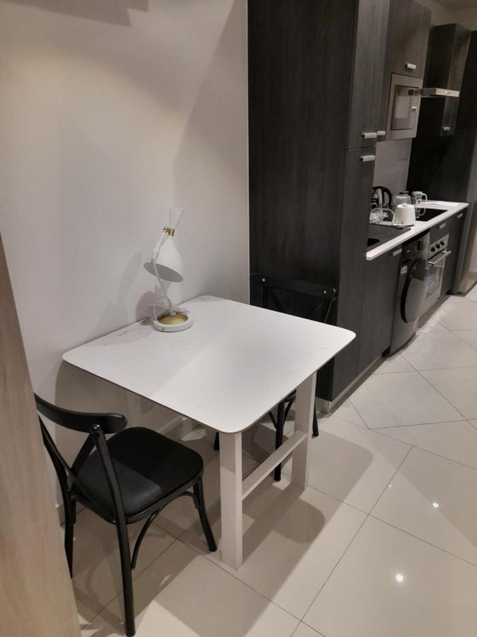 אקרה The Lennox D-Plus Apartments מראה חיצוני תמונה
