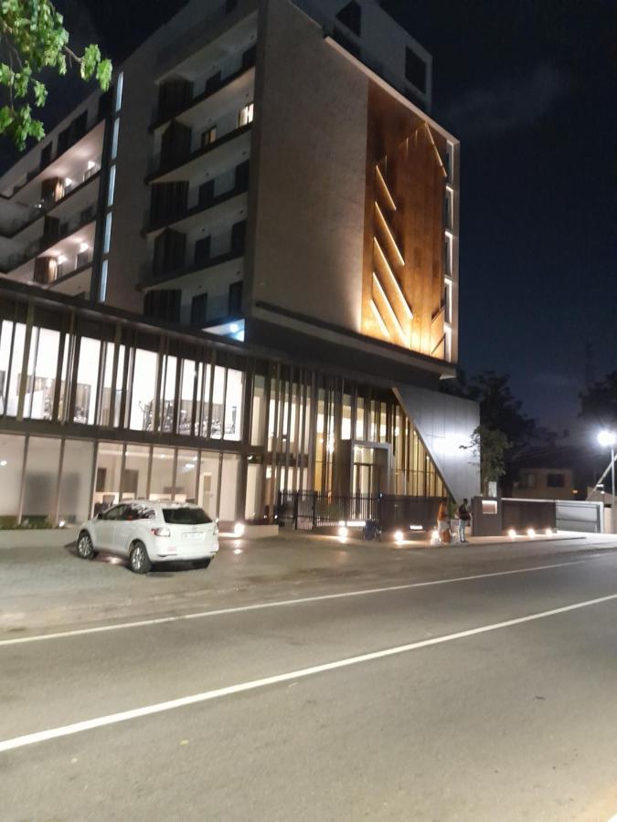 אקרה The Lennox D-Plus Apartments מראה חיצוני תמונה