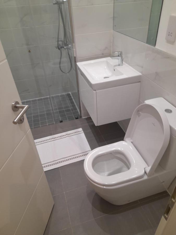אקרה The Lennox D-Plus Apartments מראה חיצוני תמונה